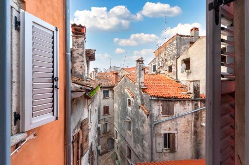 Apartment City Walls In Old Town Of Rovinj Extérieur photo