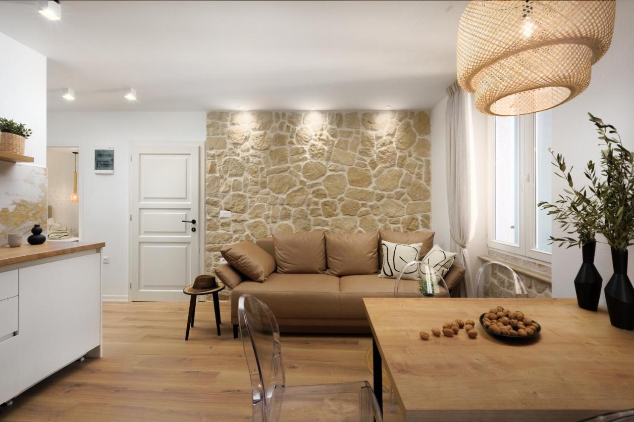 Apartment City Walls In Old Town Of Rovinj Extérieur photo